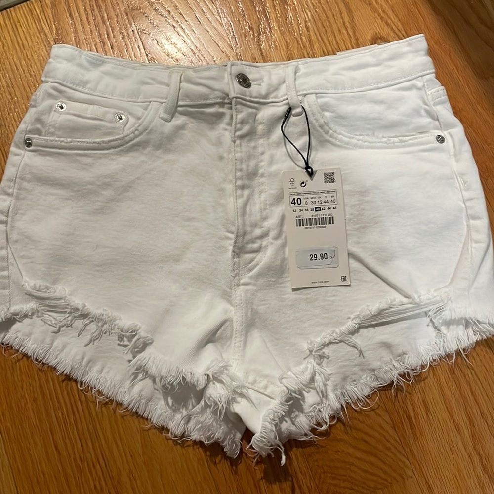 NWT Zara shorts